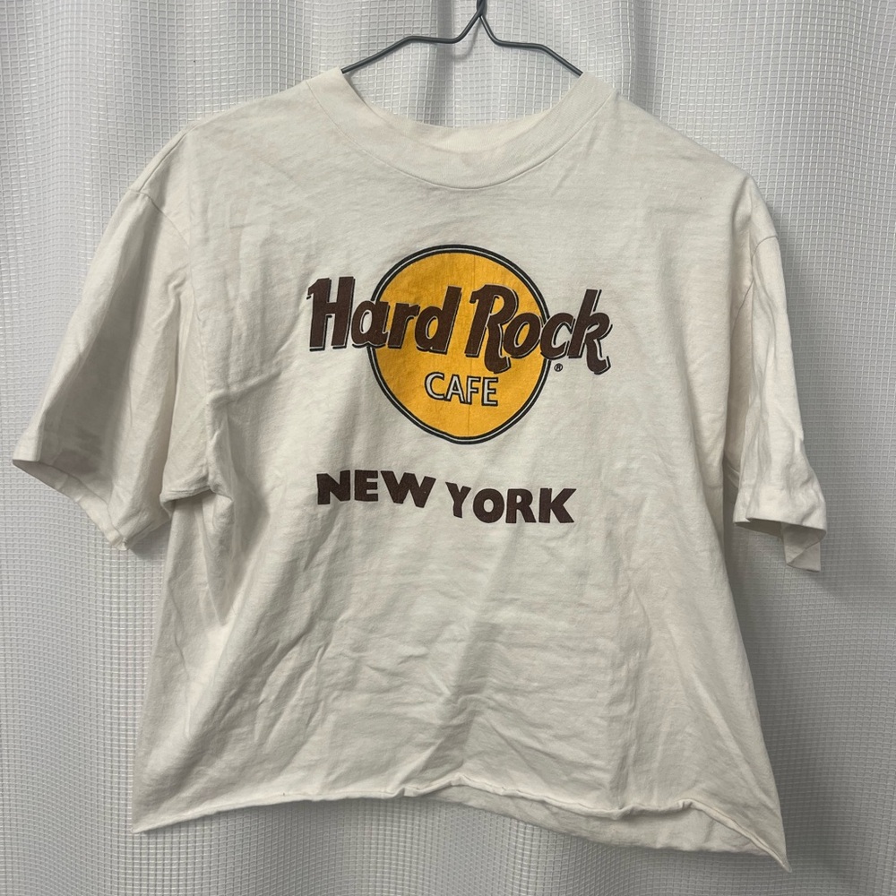 Vintage Hard Rock Cafe New York T-Shirt from the 80’s- Size Large, Cropped